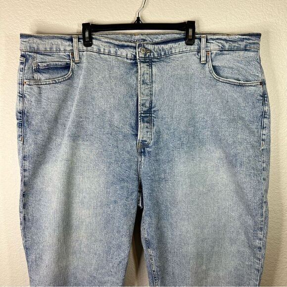 Old Navy Women's Extra High-Rise Sky-Hi Straight Jeans Raw Hem Light Wash 28 - Picture 2 of 9